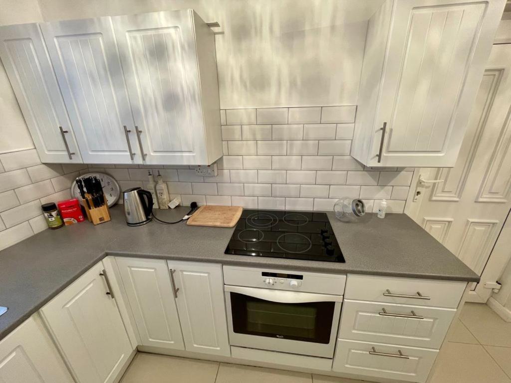 Bishop'S Gate Apartment لندنديري المظهر الخارجي الصورة