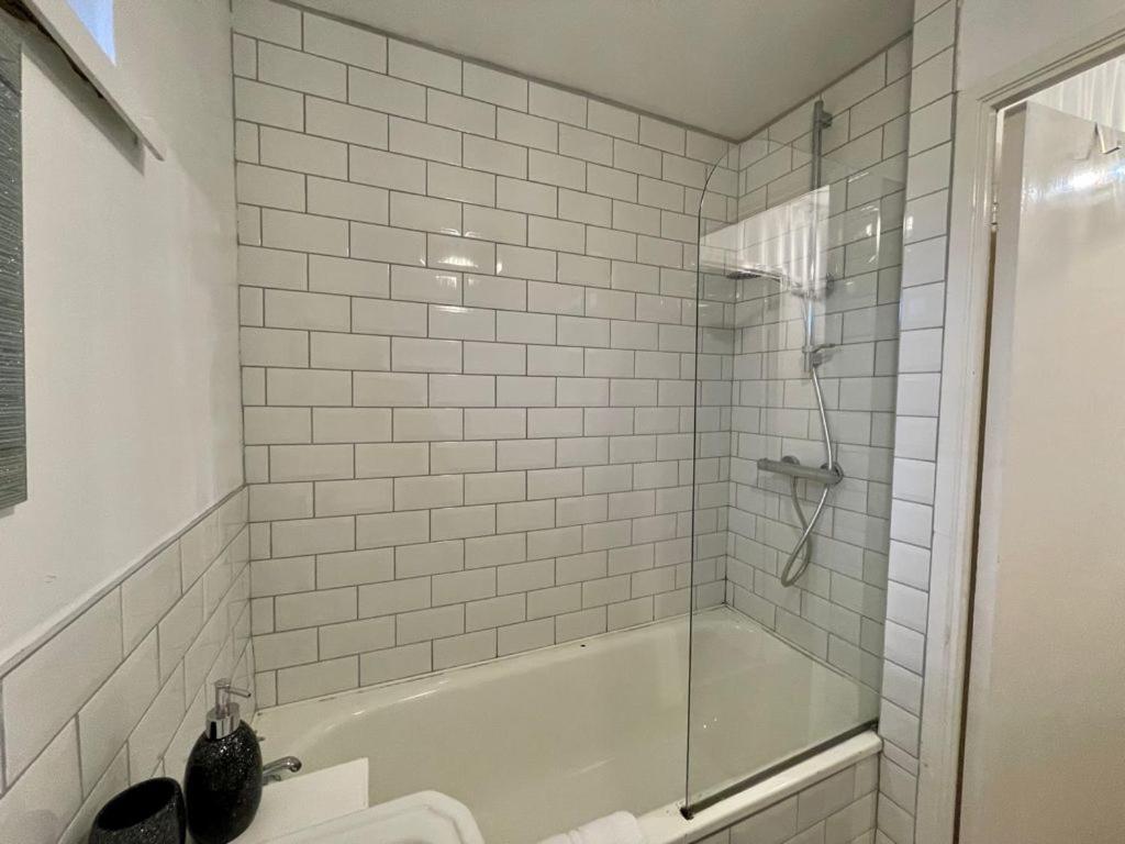Bishop'S Gate Apartment لندنديري المظهر الخارجي الصورة